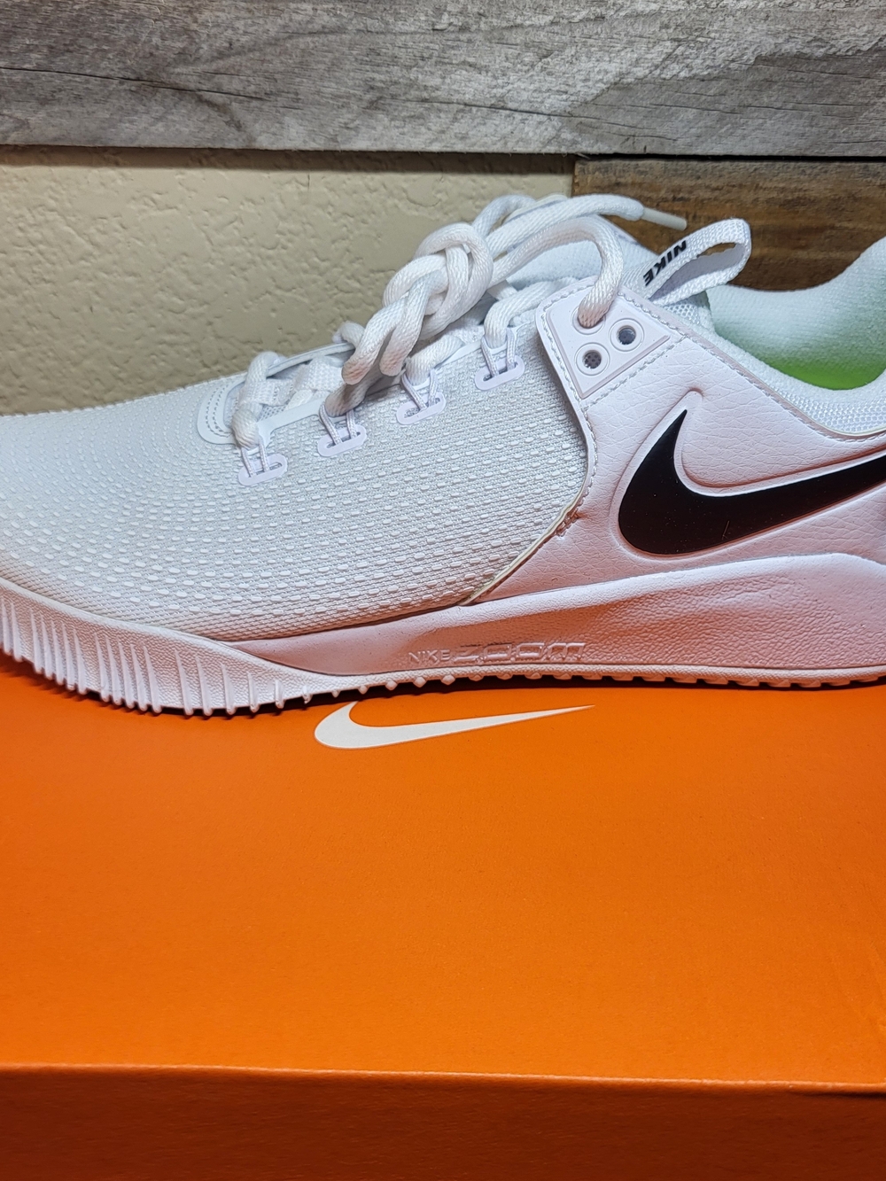 *NEW* Nike Zoom Hyperace 2 Volleyball Shoes White/Black Women's Size 11
